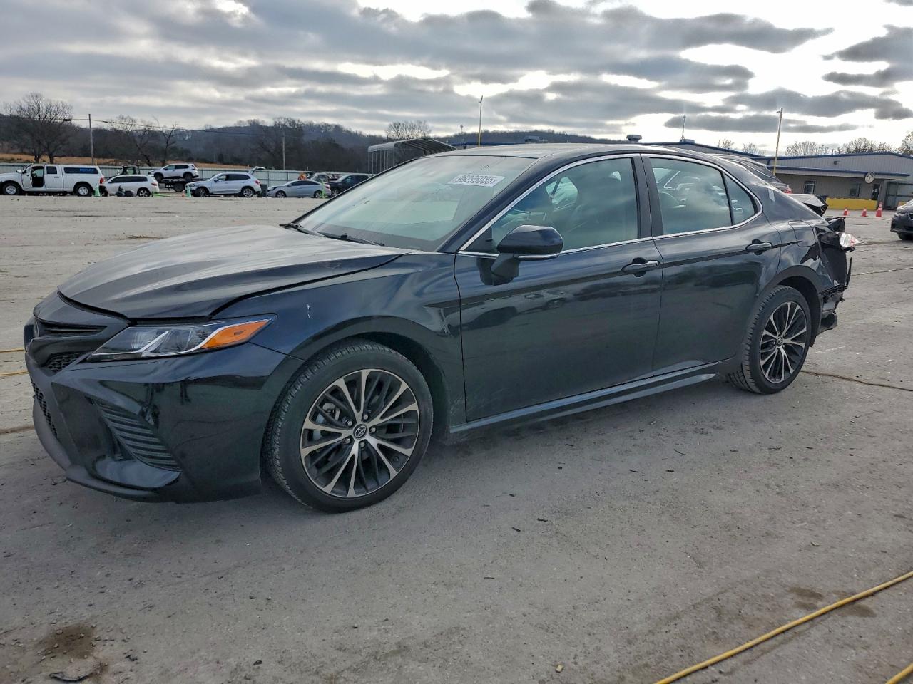 2018 TOYOTA CAMRY