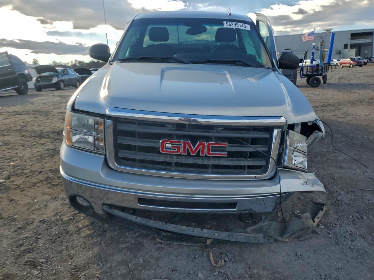 2011 GMC SIERRA K1500 SLE photo 5