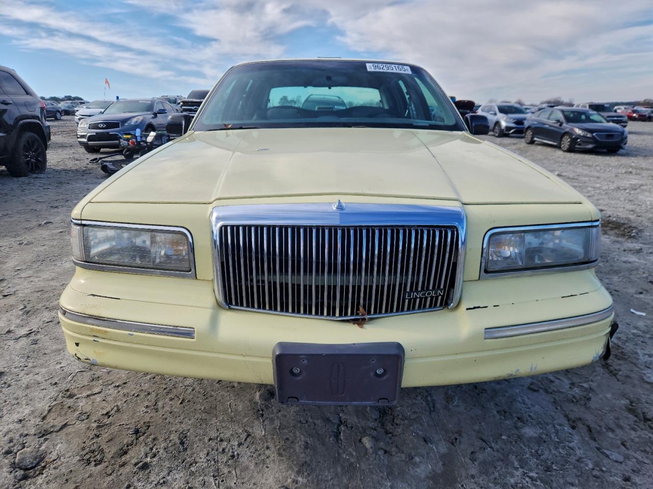 1997 LINCOLN TOWN CAR EXECUTIVE photo 5