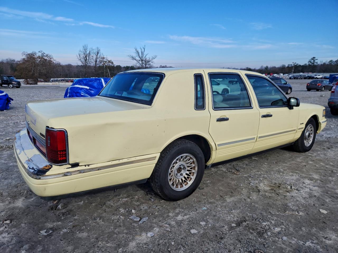 1997 LINCOLN TOWN CAR EXECUTIVE photo 3