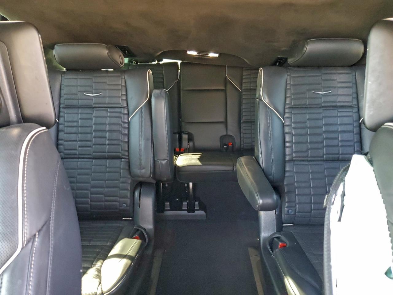 2021 CADILLAC ESCALADE ESV SPORT PLATINUM photo 19