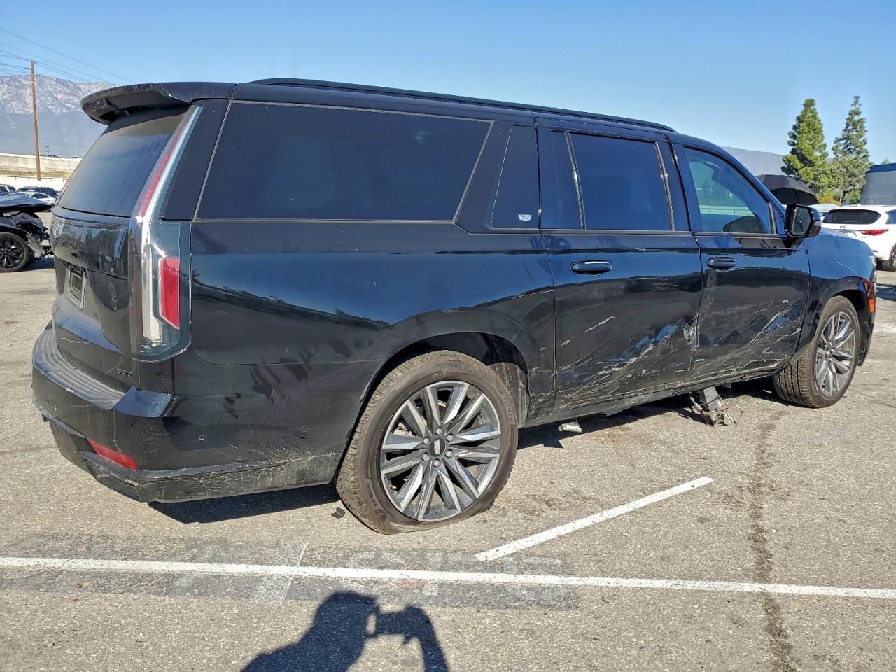 2021 CADILLAC ESCALADE ESV SPORT PLATINUM photo 5