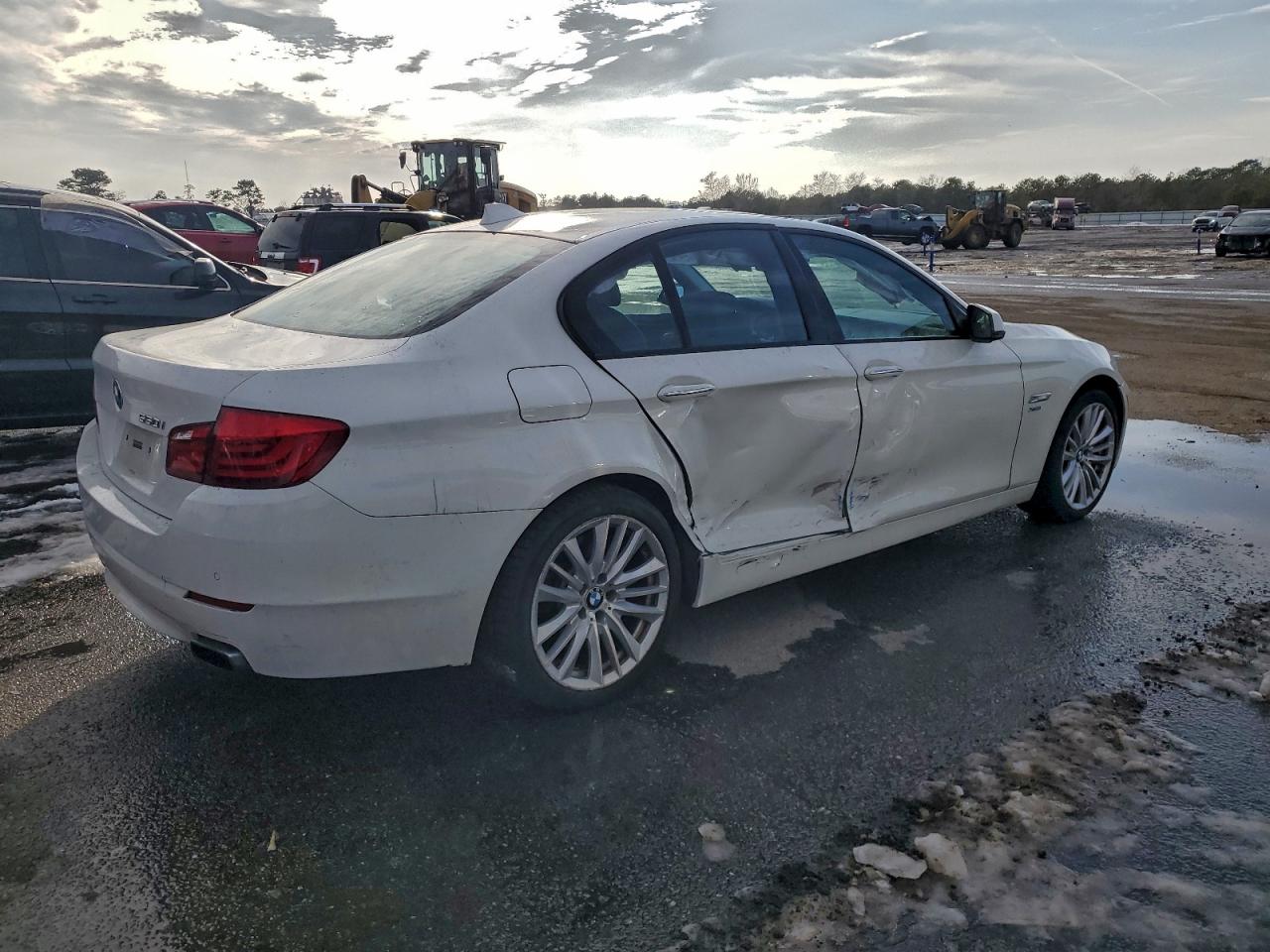 2011 BMW 550 XI photo 3