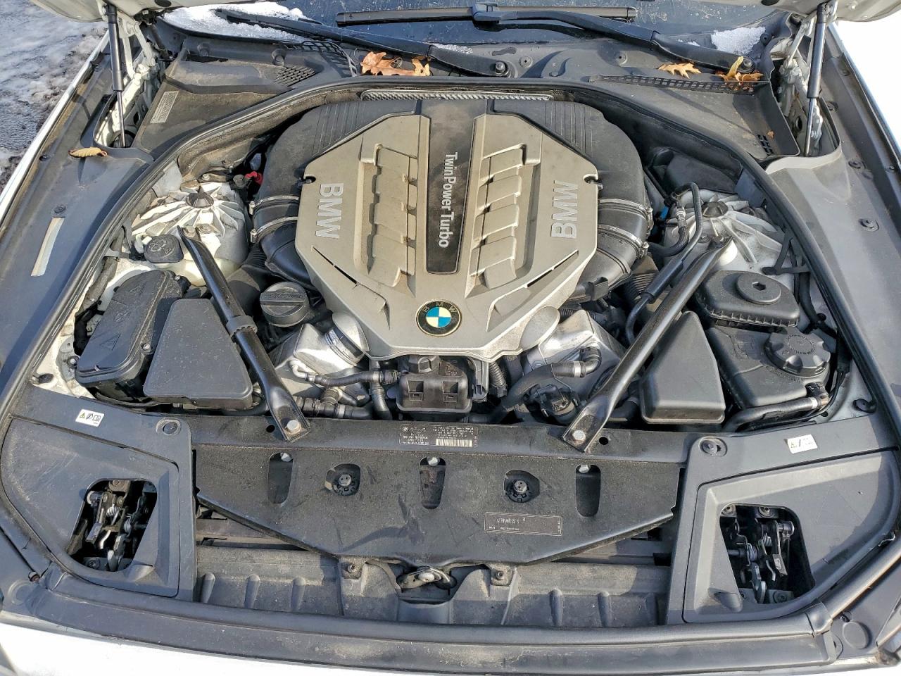 2011 BMW 550 XI photo 11