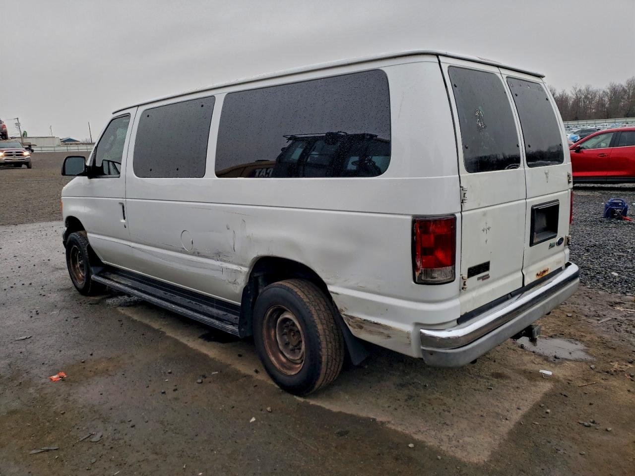 2004 FORD ECONOLINE E350 SUPER DUTY WAGON photo 2