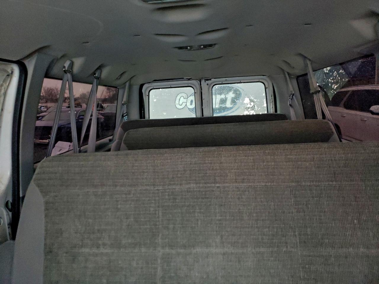 2004 FORD ECONOLINE E350 SUPER DUTY WAGON photo 10