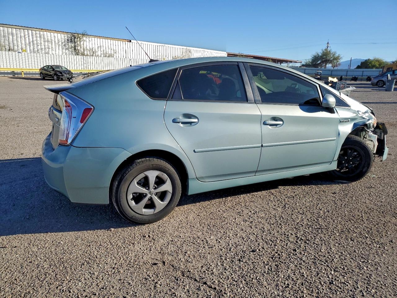 2014 TOYOTA PRIUS photo 3