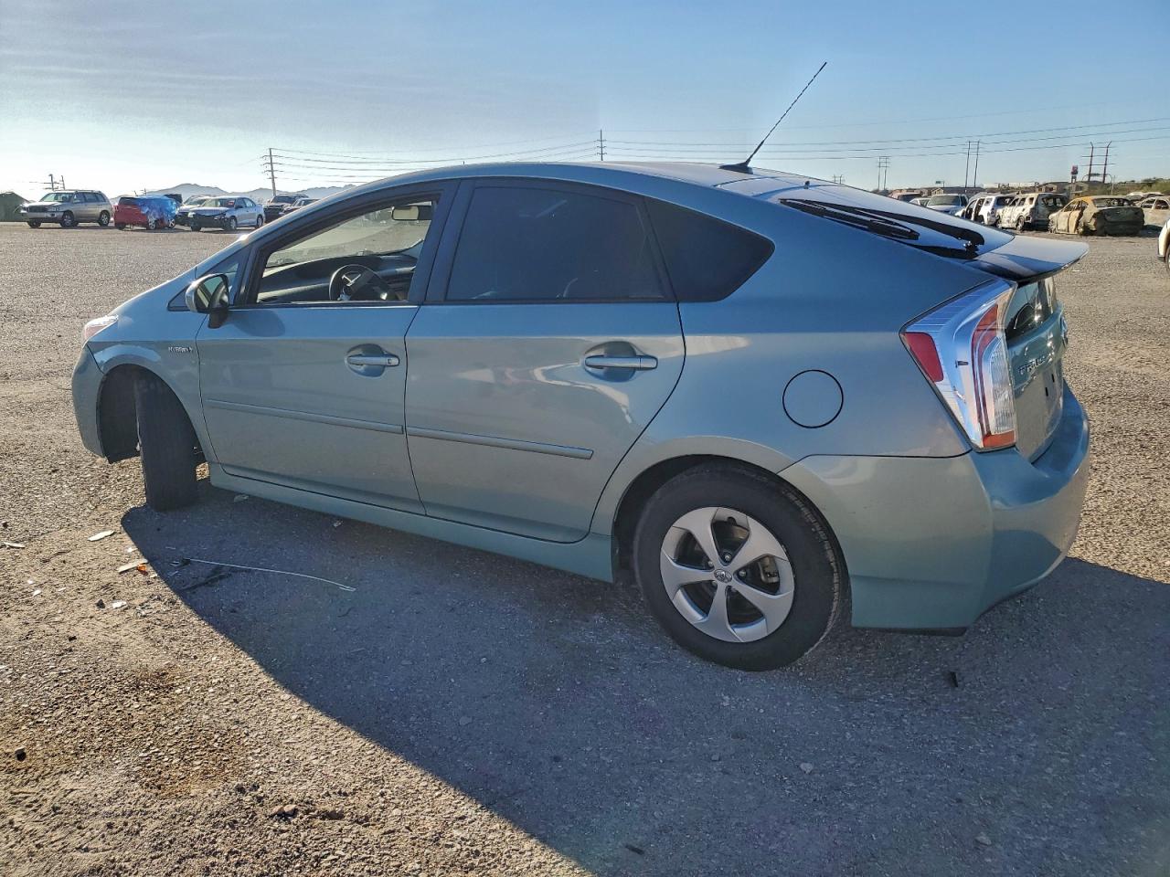 2014 TOYOTA PRIUS photo 2