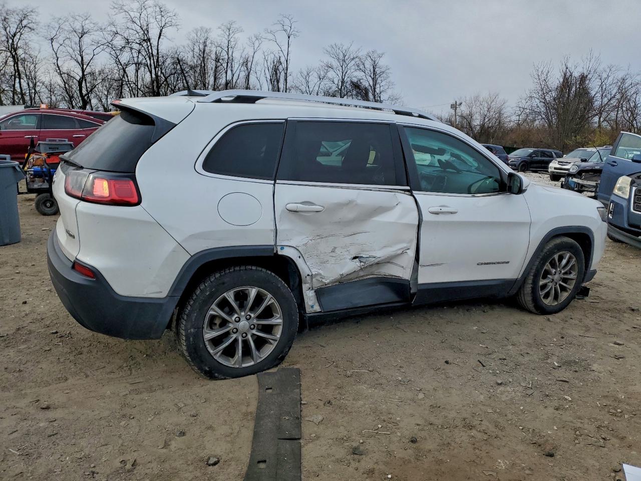 2019 JEEP CHEROKEE LATITUDE PLUS photo 7
