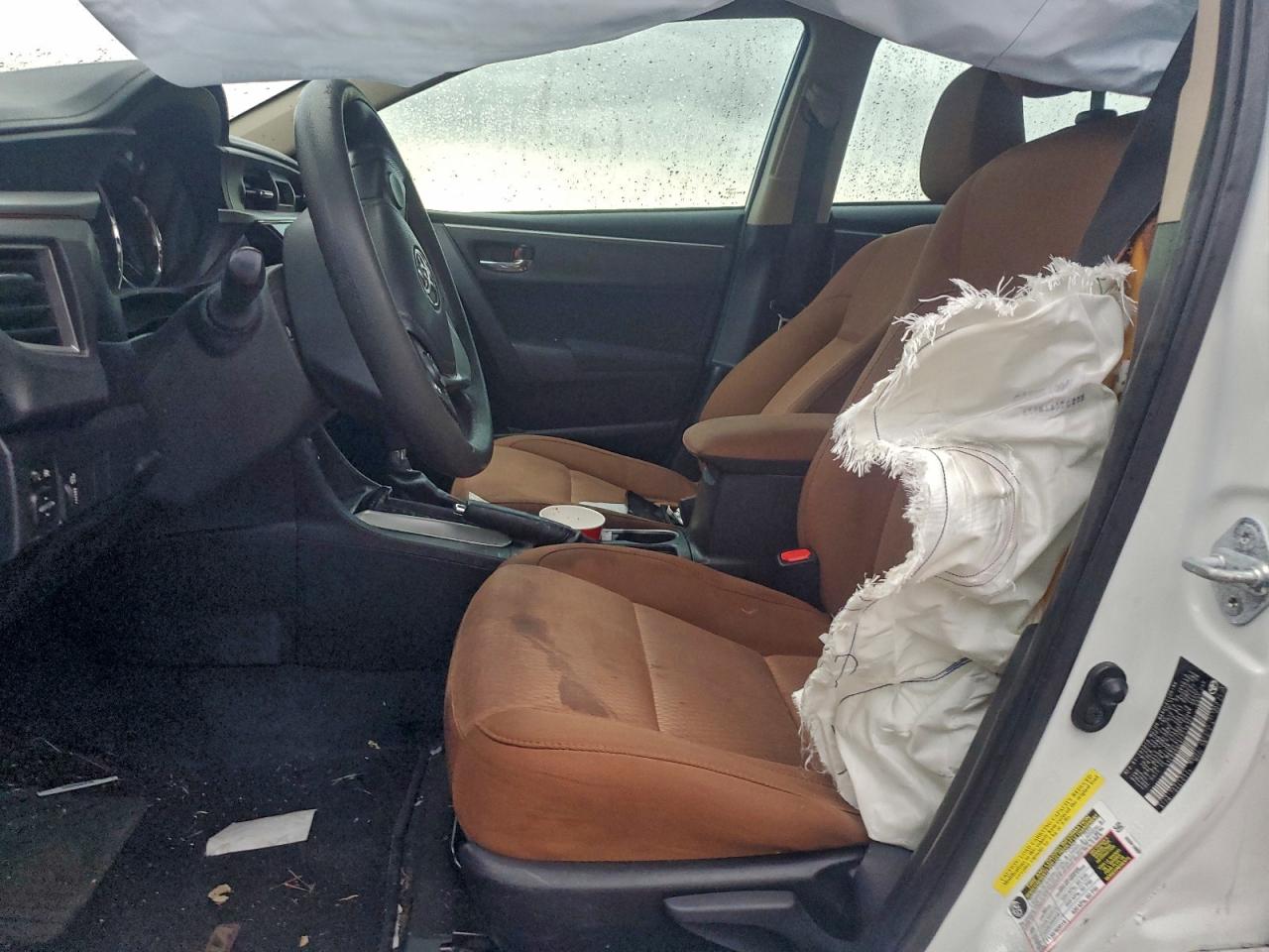 2015 TOYOTA COROLLA L photo 7