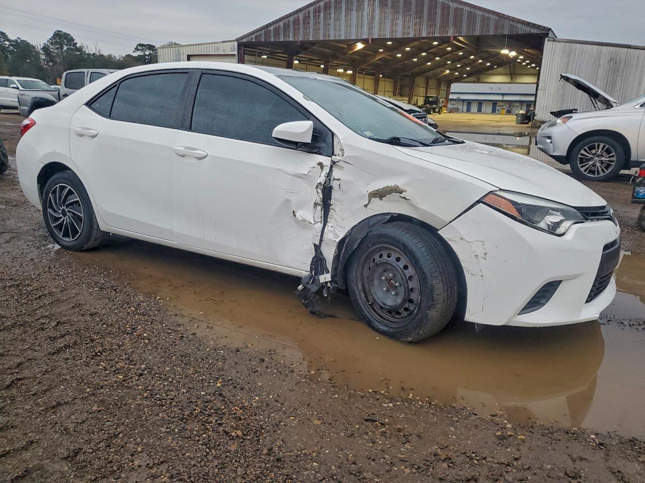 2015 TOYOTA COROLLA L photo 4