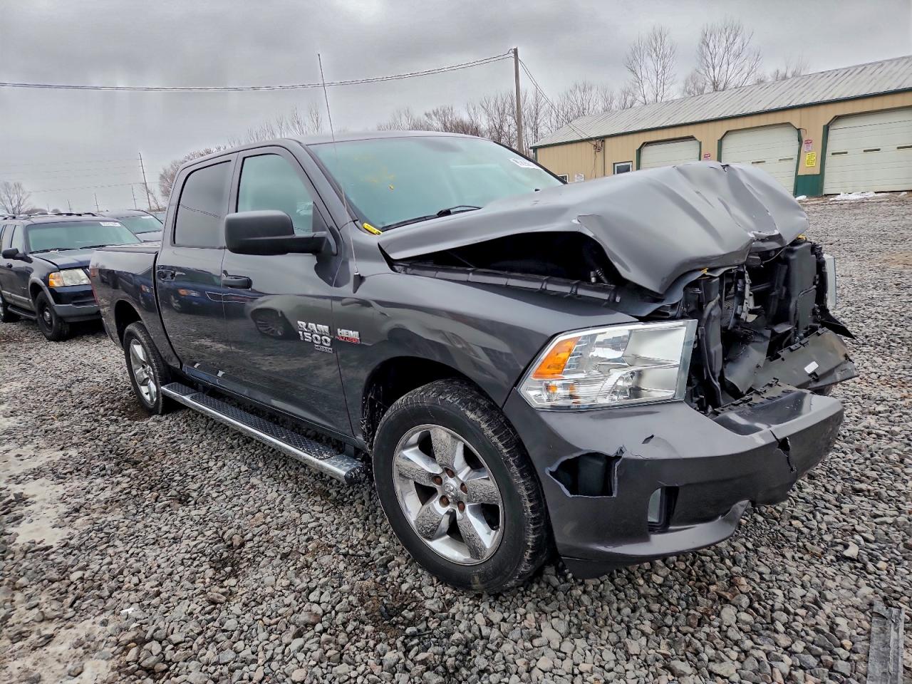 2019 RAM 1500 CLASSIC TRADESMAN photo 4