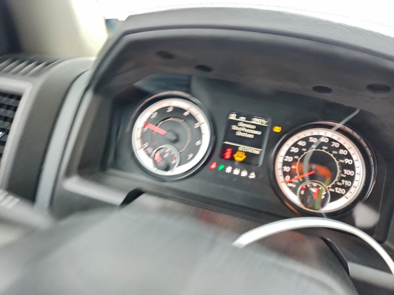 2019 RAM 1500 CLASSIC TRADESMAN photo 9