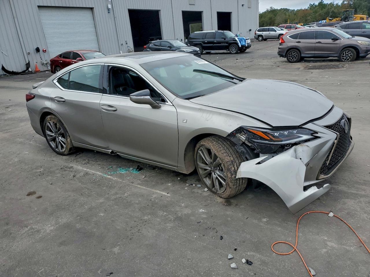 2020 LEXUS ES 350 F SPORT photo 4