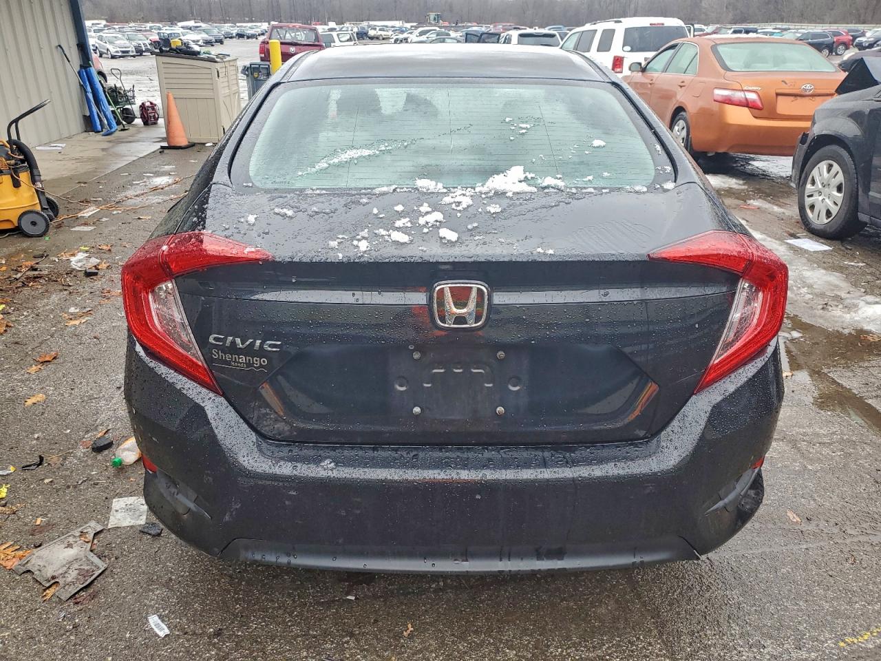 2016 HONDA CIVIC LX photo 6