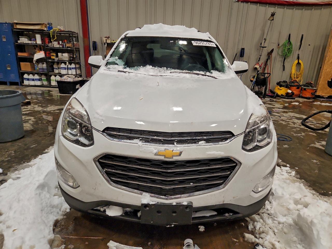 2017 CHEVROLET EQUINOX LT photo 5