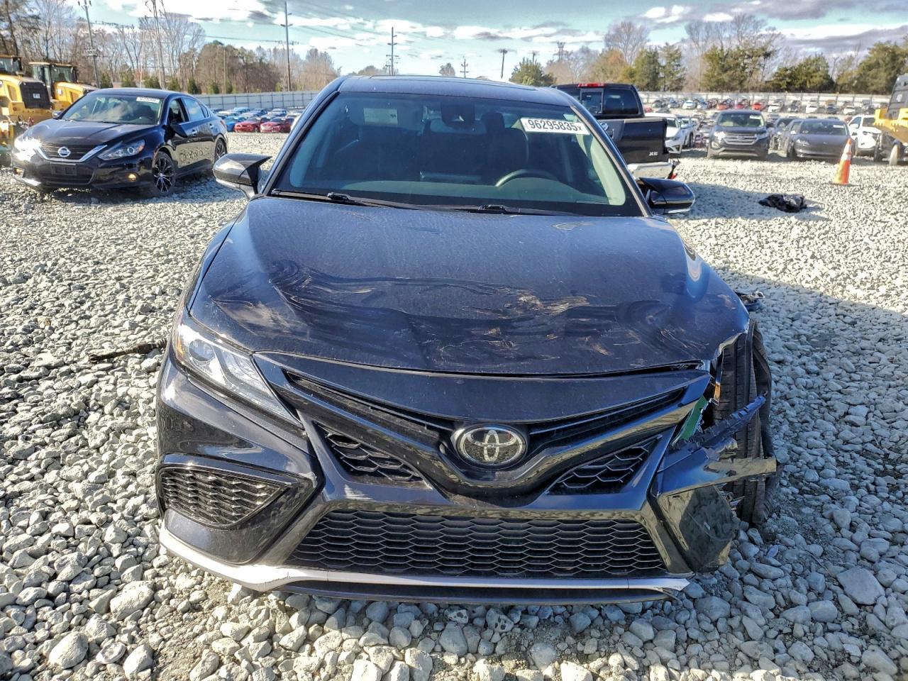 2022 TOYOTA CAMRY XSE photo 5