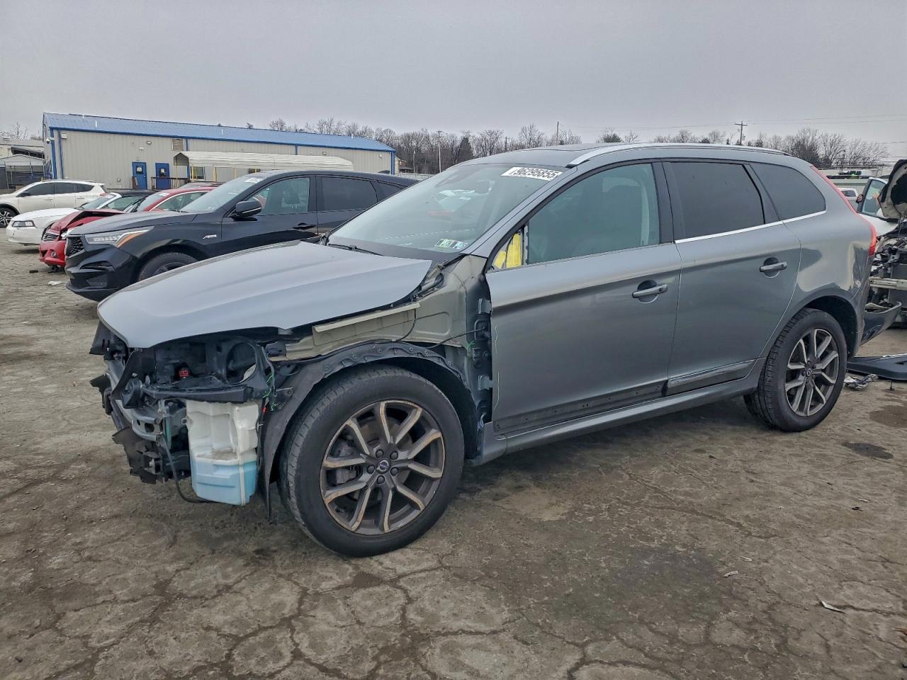 2017 VOLVO XC60