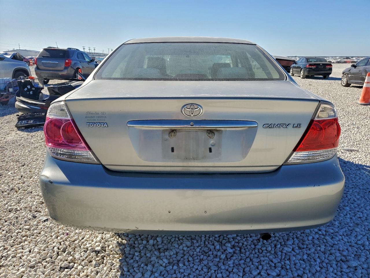 2005 TOYOTA CAMRY LE photo 6