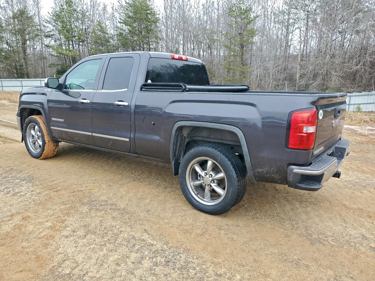 2014 GMC SIERRA K1500 SLT photo 2