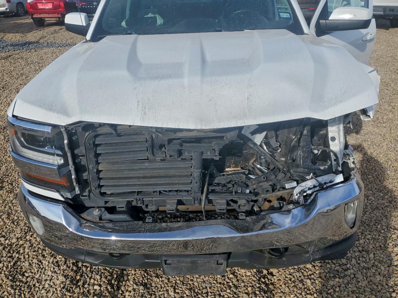 2018 CHEVROLET SILVERADO K1500 LT photo 11