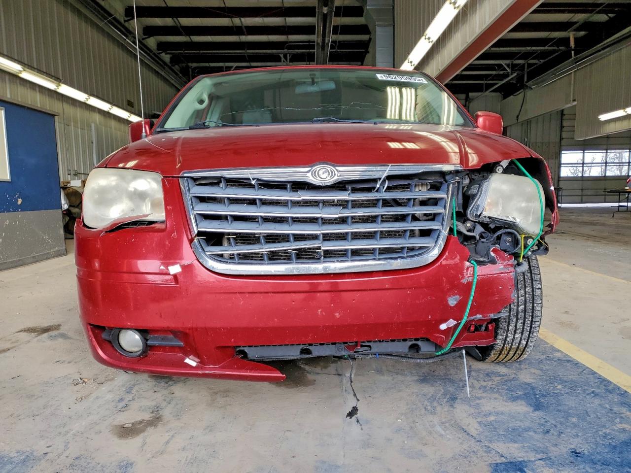 2010 CHRYSLER TOWN & COUNTRY TOURING photo 5
