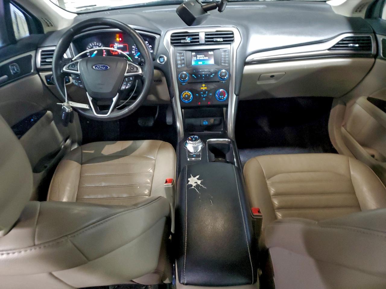2017 FORD FUSION SE photo 8