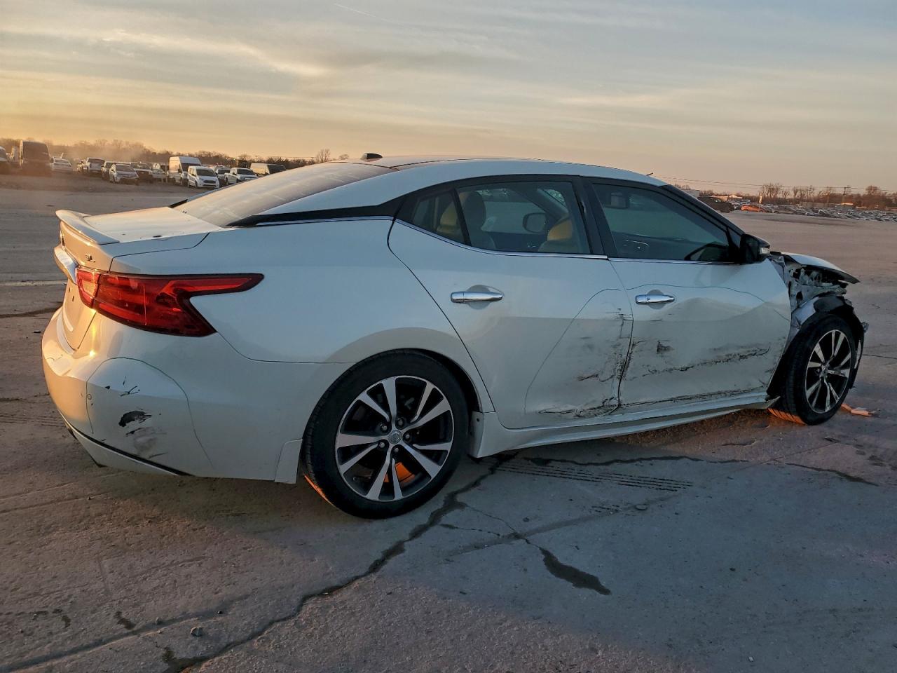 2017 NISSAN MAXIMA 3.5S photo 3