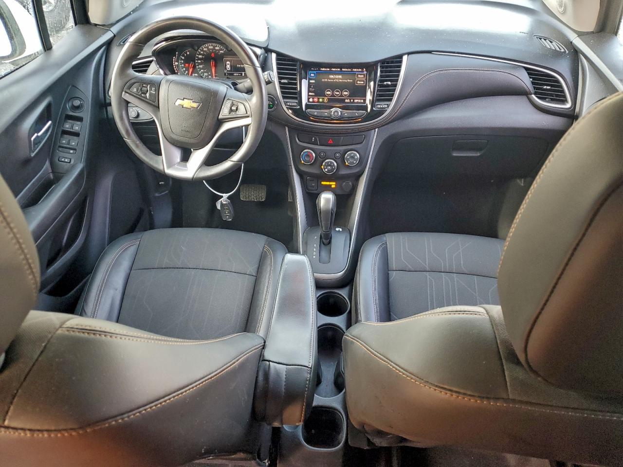 2021 CHEVROLET TRAX 1LT photo 8