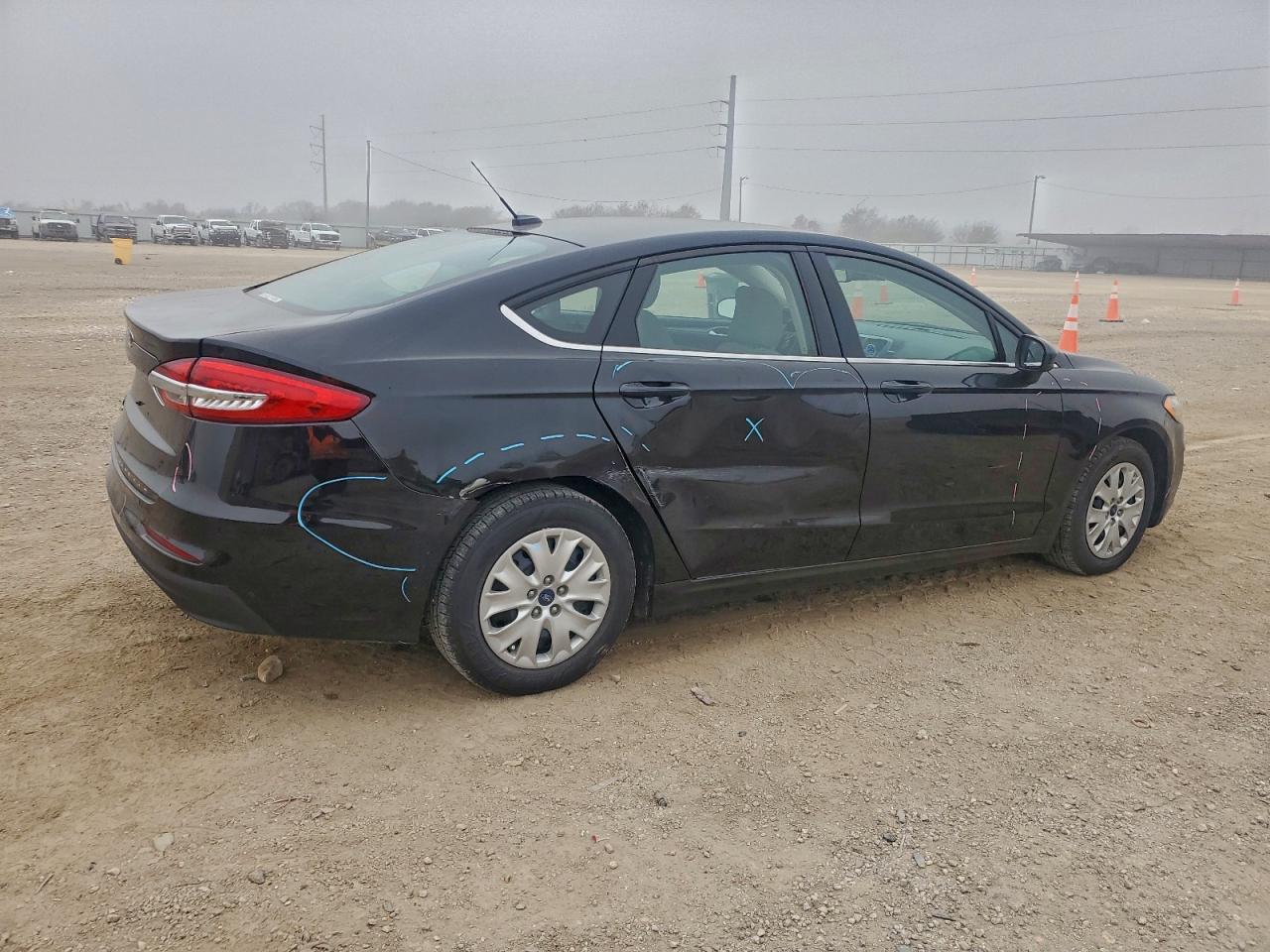 2019 FORD FUSION S photo 3