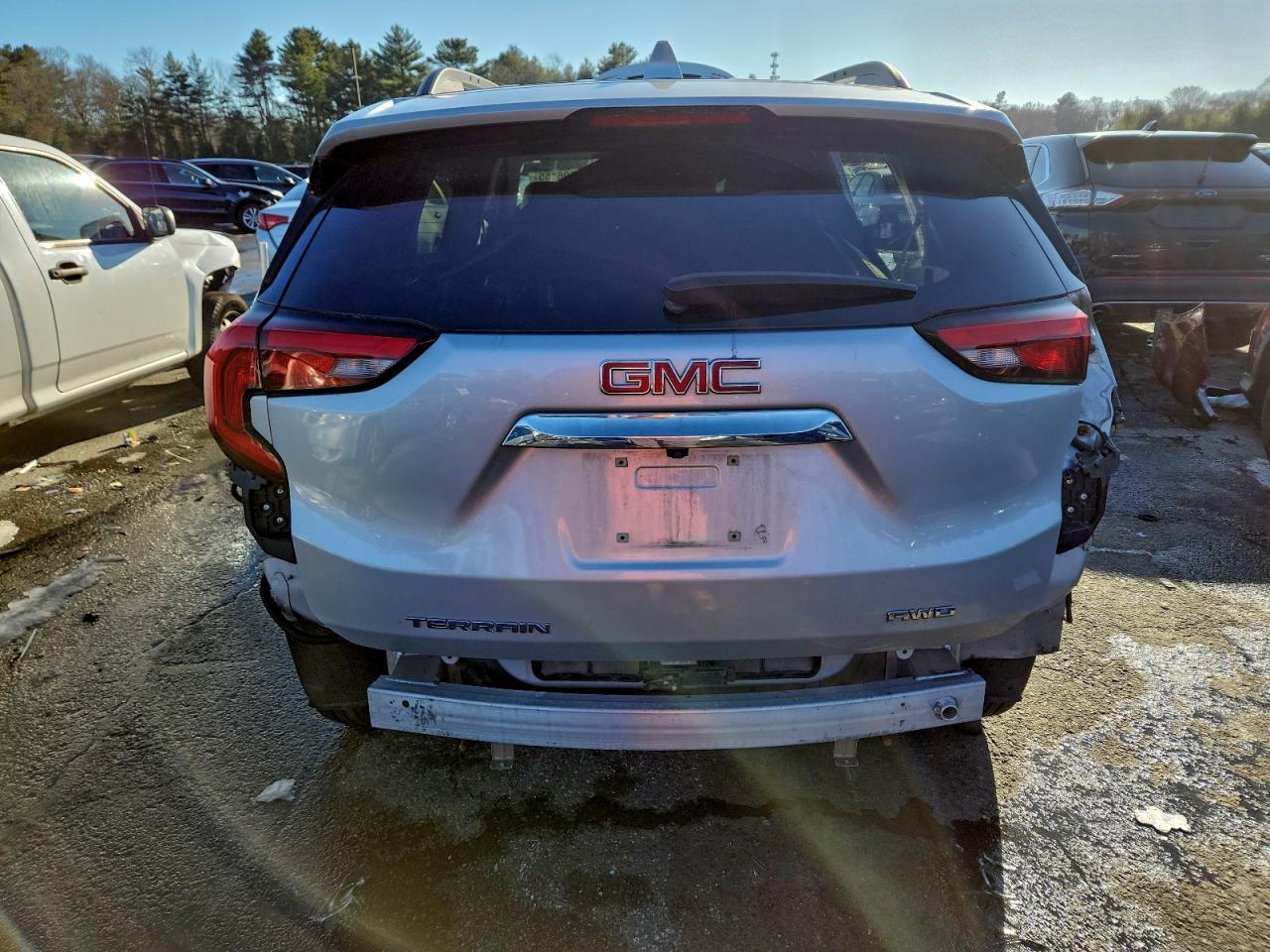 2019 GMC TERRAIN SLE photo 6