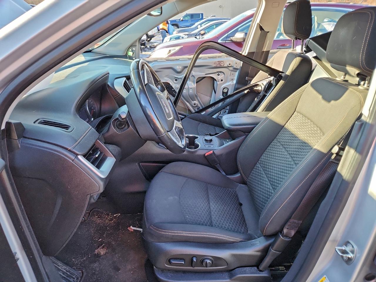 2019 GMC TERRAIN SLE photo 7