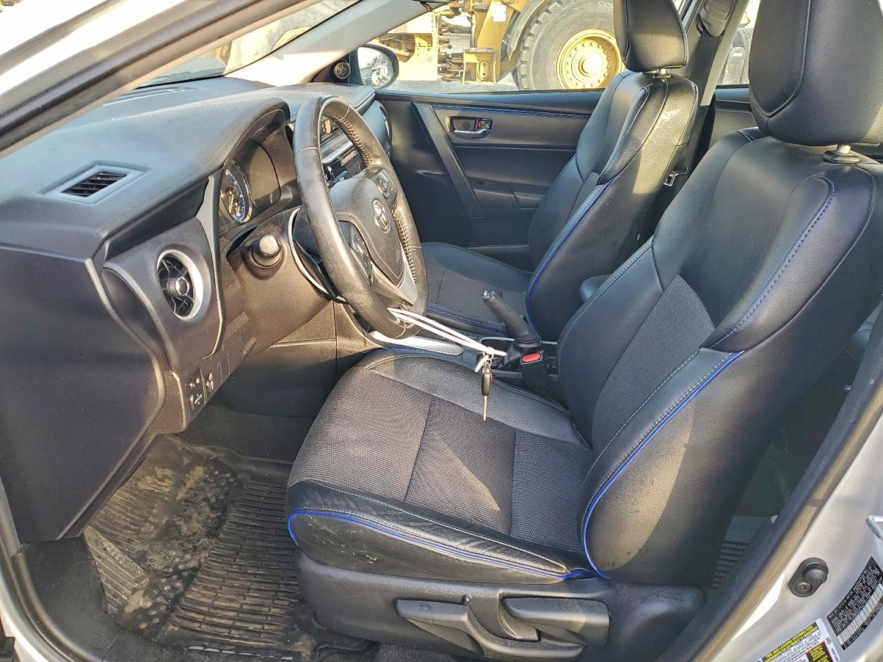 2017 TOYOTA COROLLA L photo 25