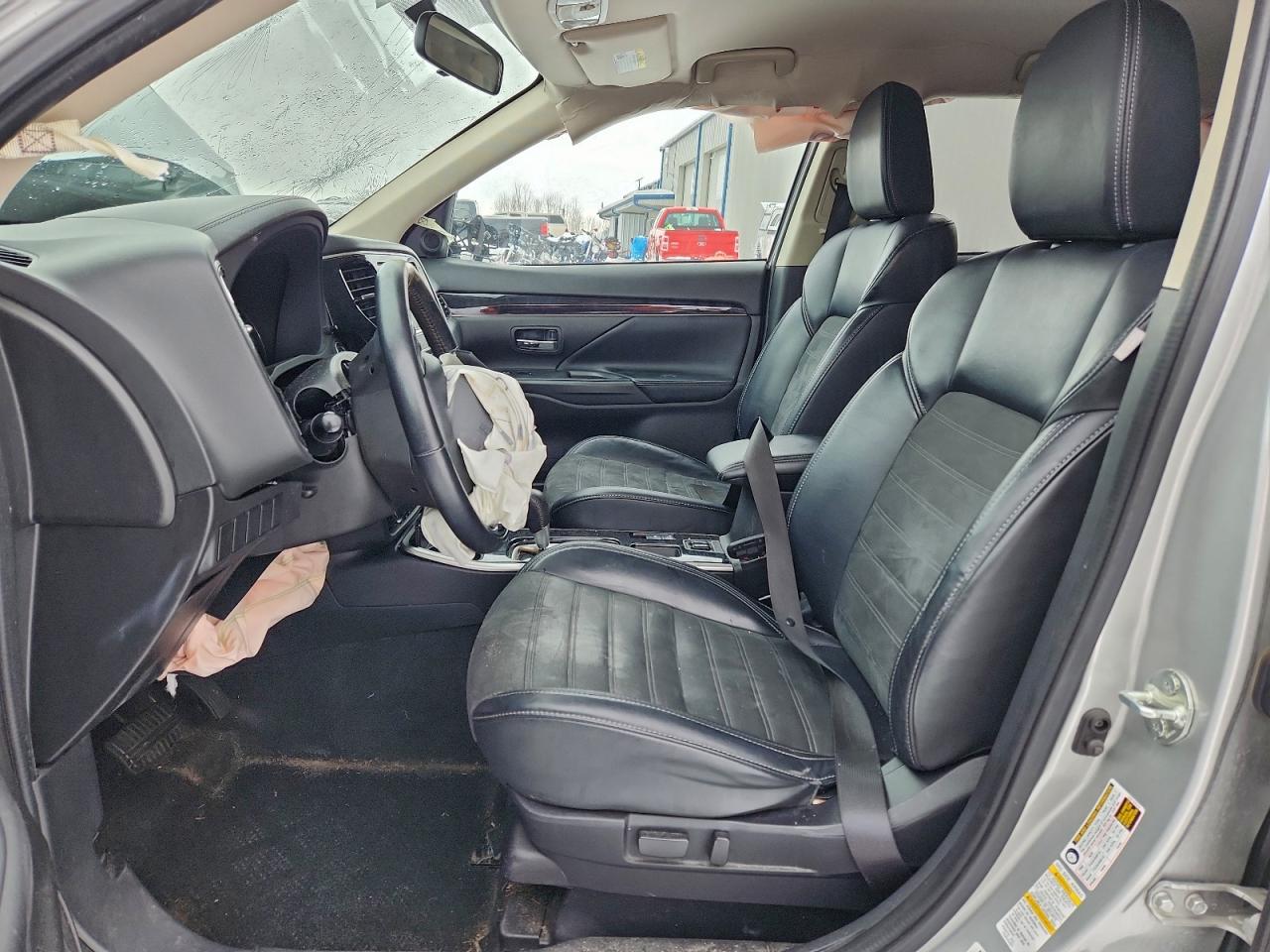 2019 MITSUBISHI OUTLANDER SE photo 13