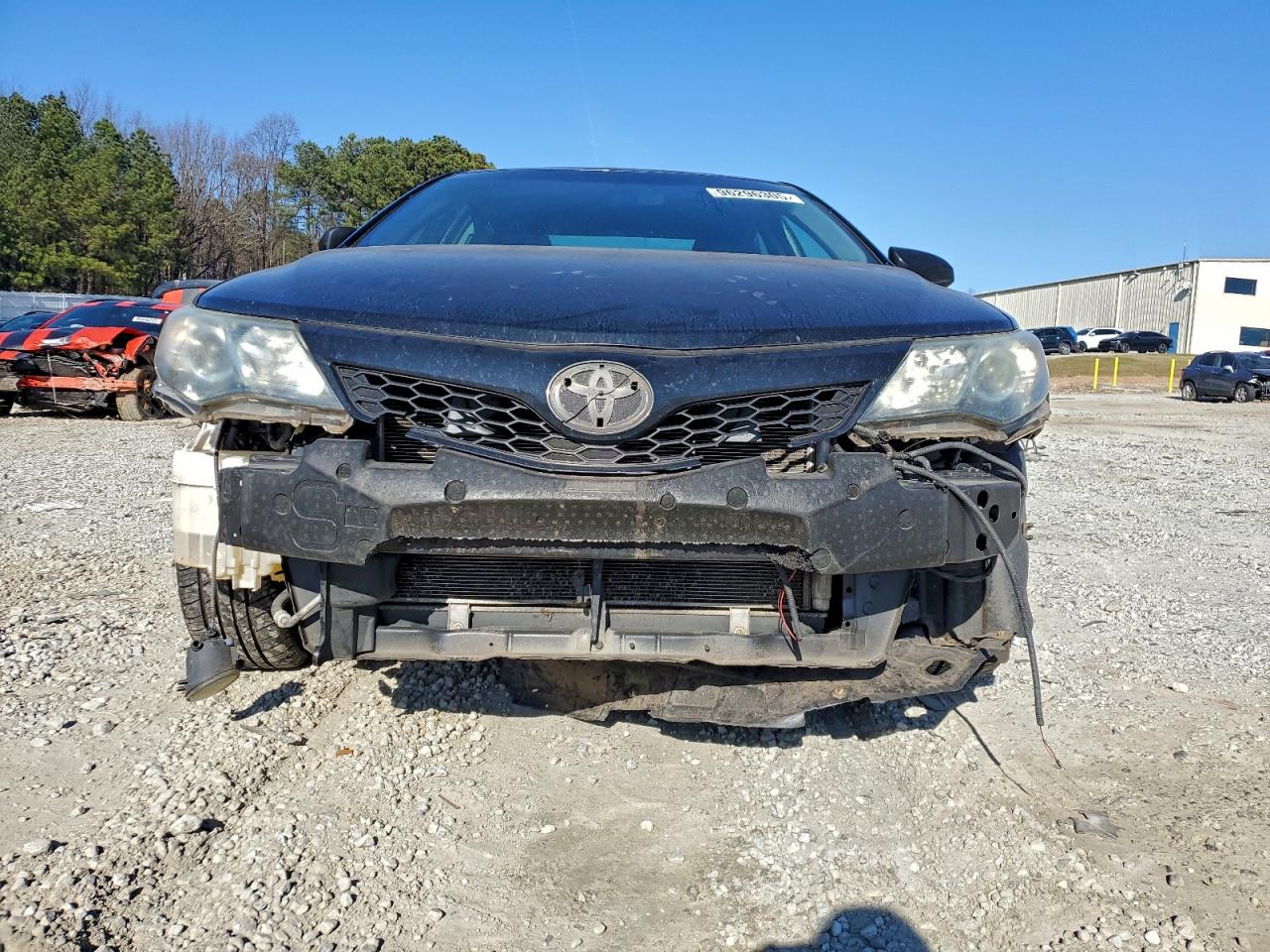 2014 TOYOTA CAMRY L photo 13