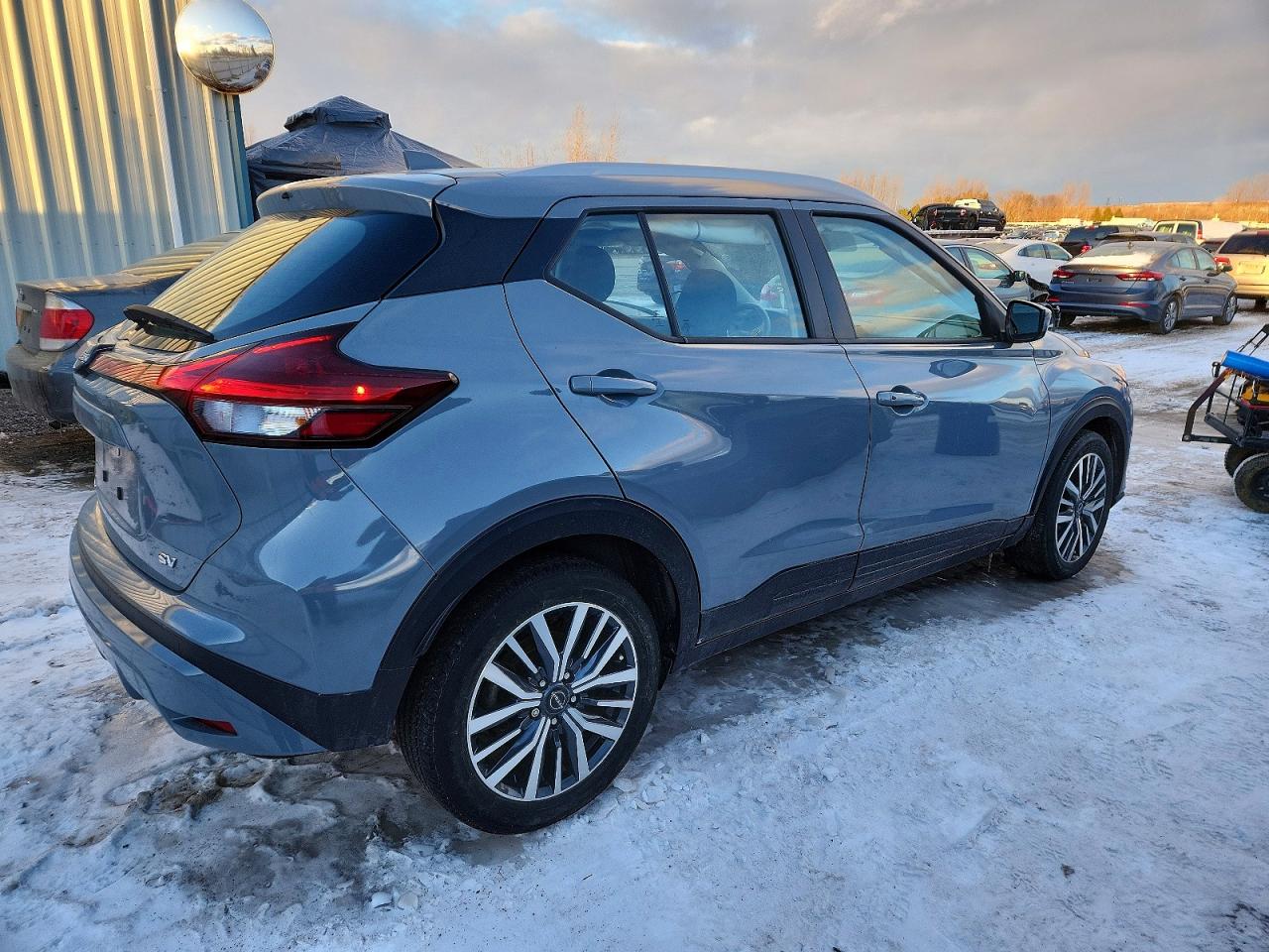 2023 NISSAN KICKS SV photo 3