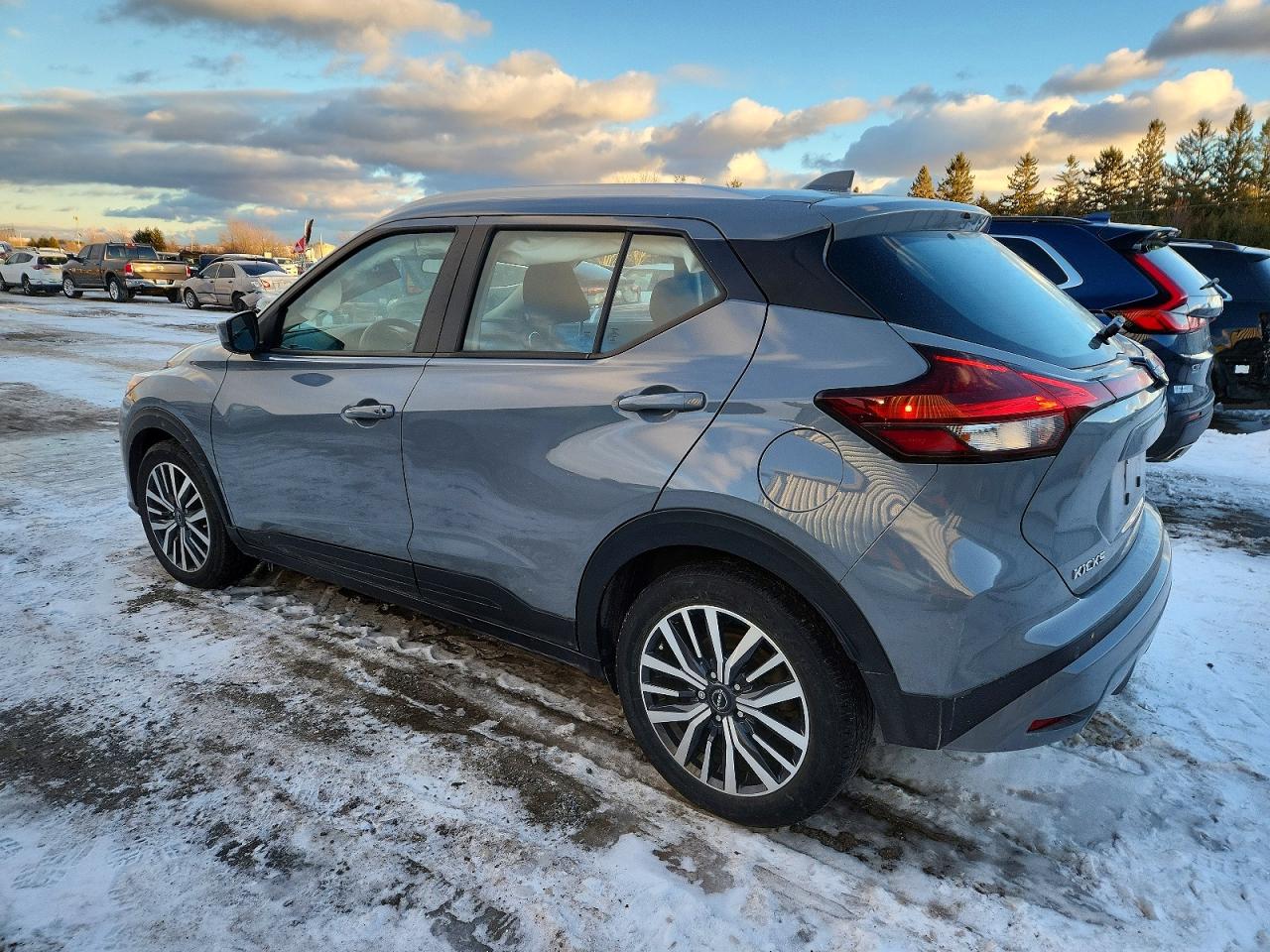 2023 NISSAN KICKS SV photo 2