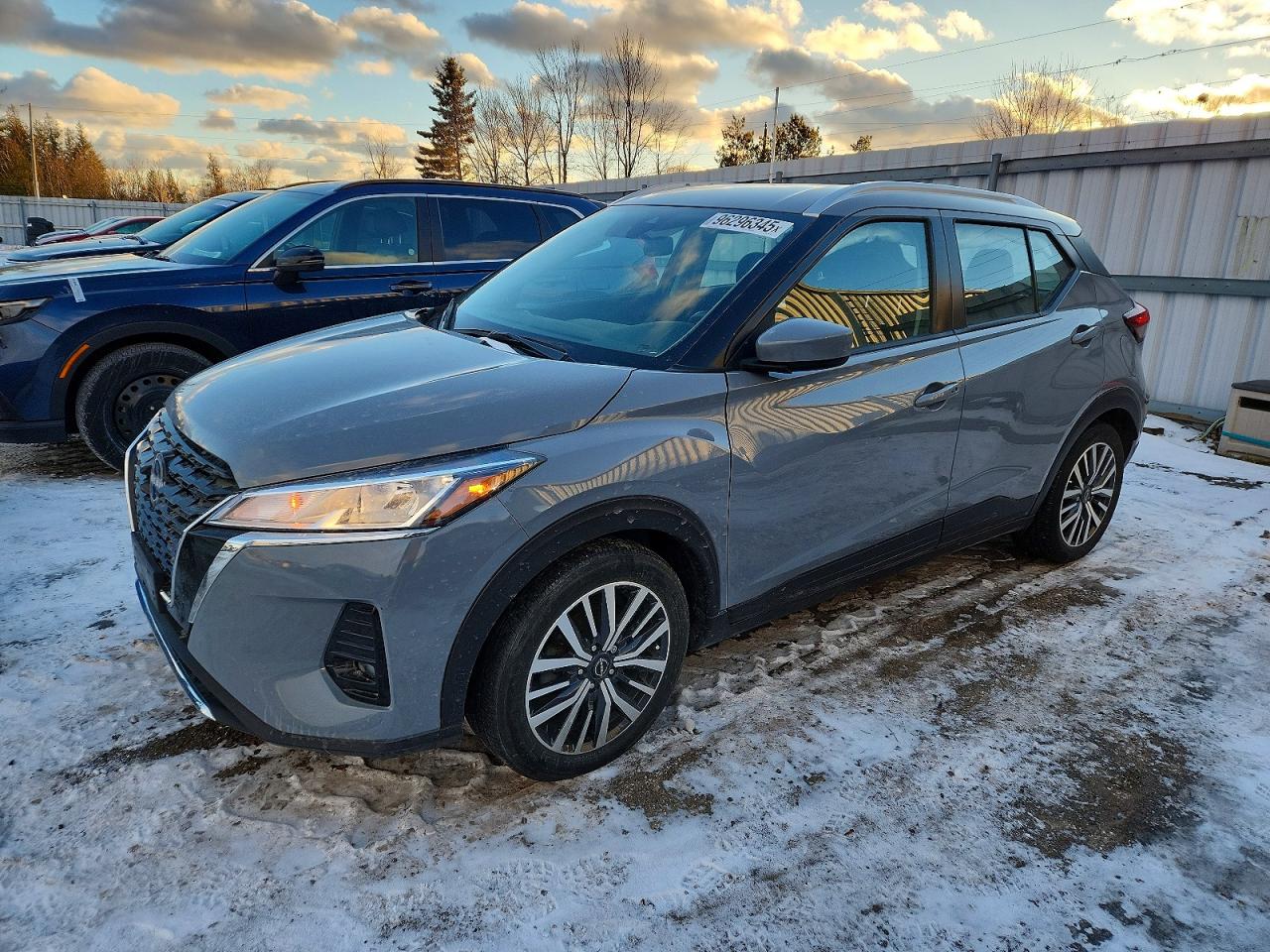 2023 NISSAN KICKS
