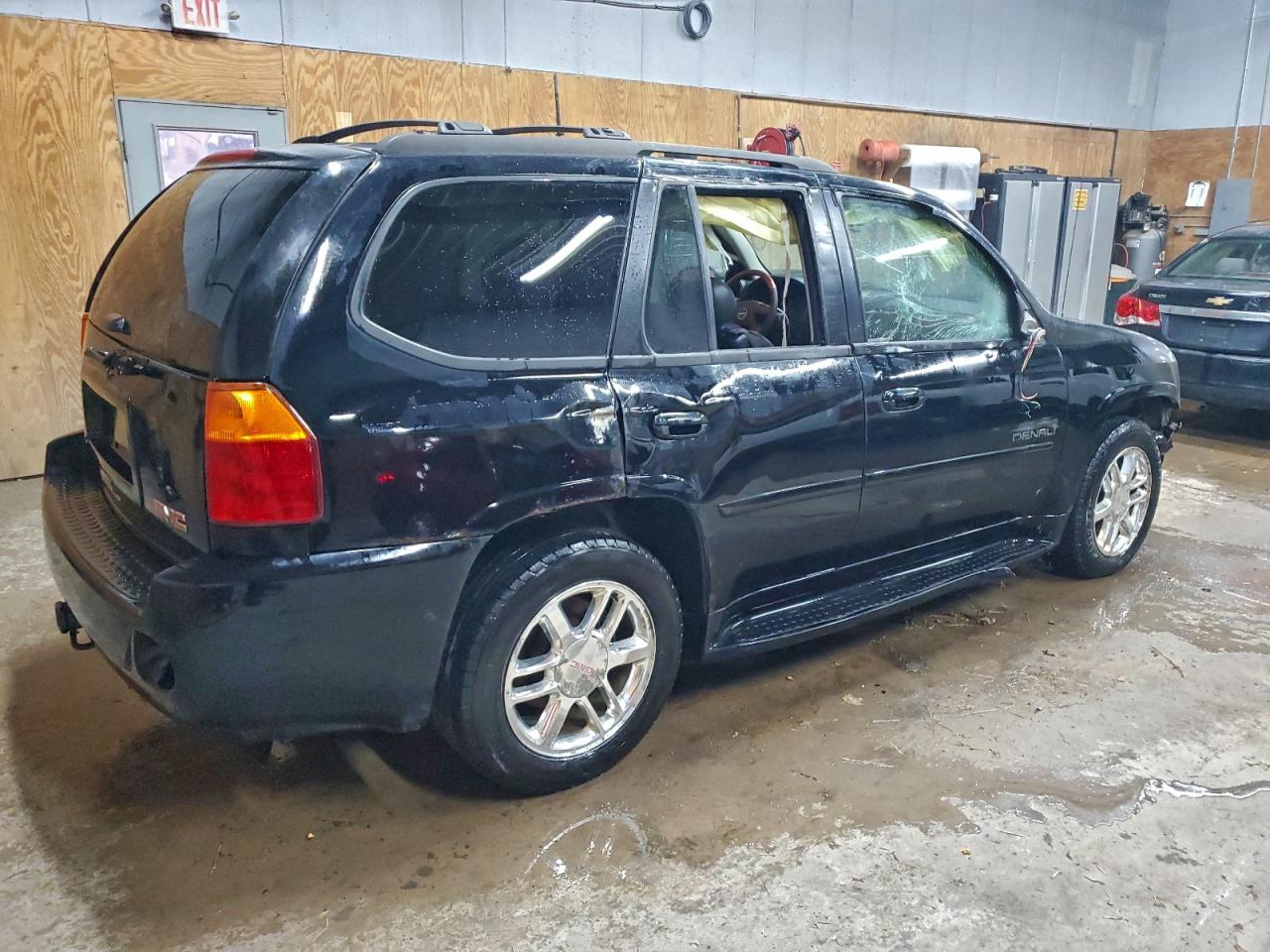 2006 GMC ENVOY DENALI photo 3