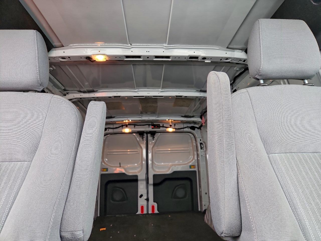 2016 FORD TRANSIT T-150 photo 10