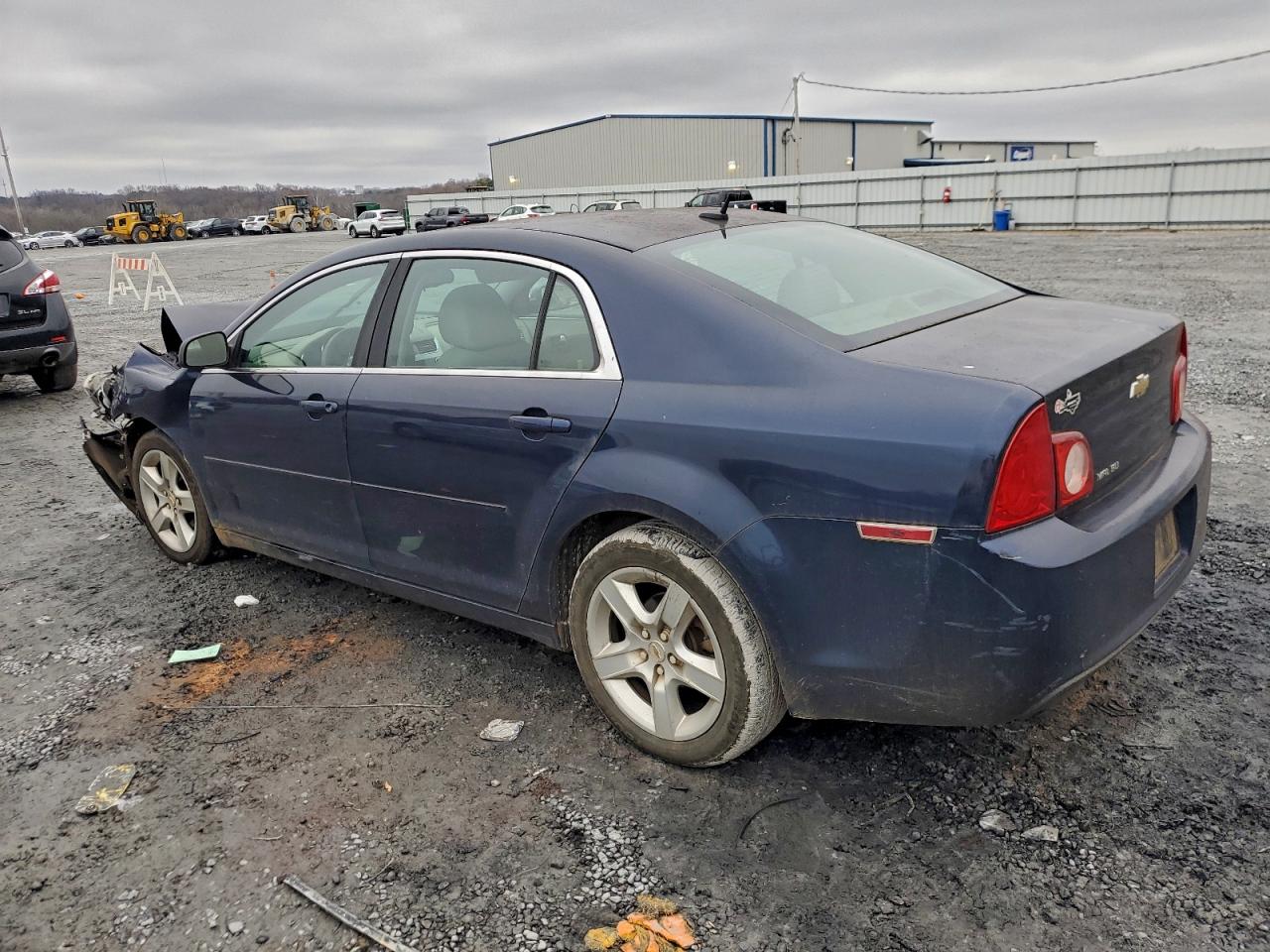 2011 CHEVROLET MALIBU LS photo 2