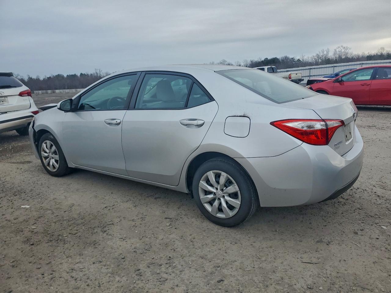 2015 TOYOTA COROLLA L photo 2