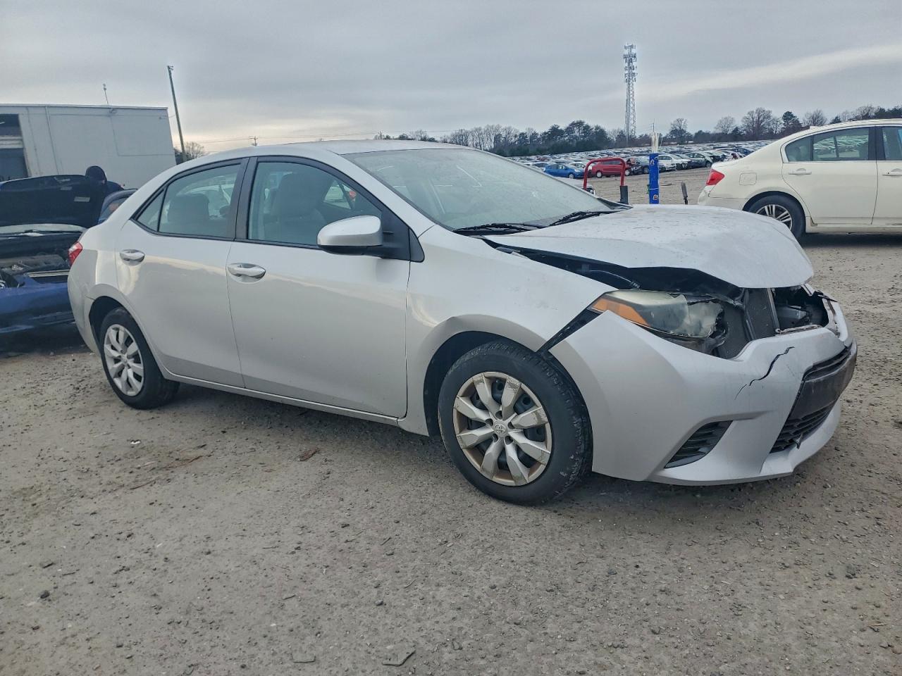 2015 TOYOTA COROLLA L photo 4