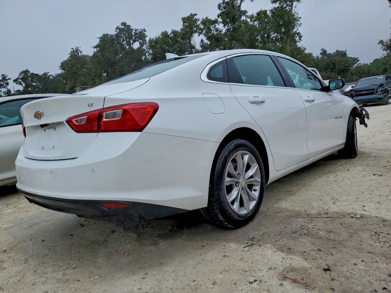 2025 CHEVROLET MALIBU LT photo 3