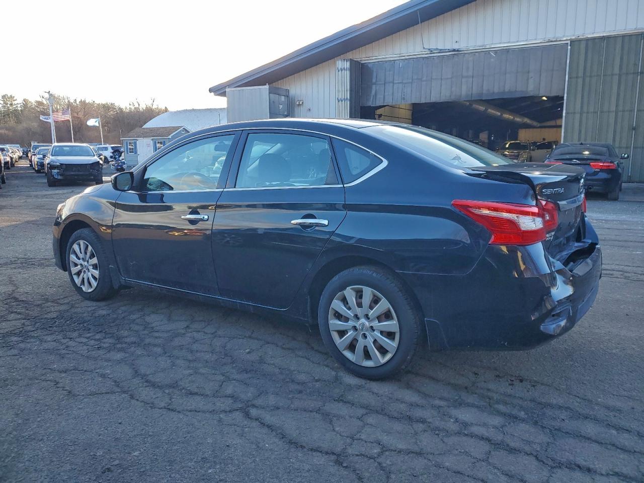 2016 NISSAN SENTRA S photo 2