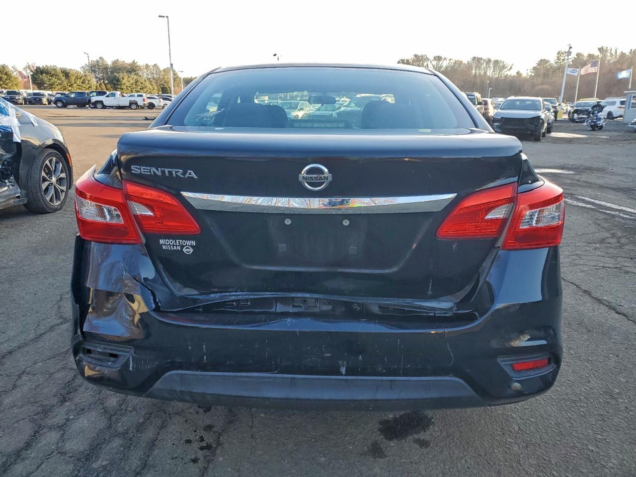 2016 NISSAN SENTRA S photo 6