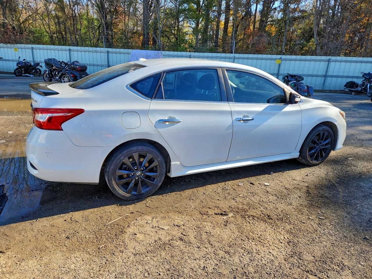 2017 NISSAN SENTRA SR TURBO photo 3