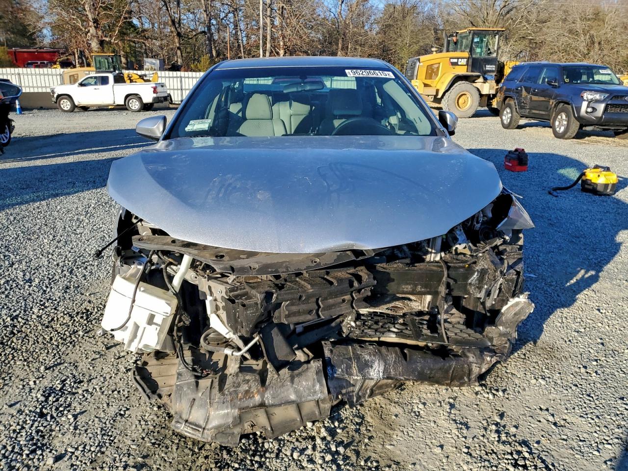 2015 TOYOTA CAMRY LE photo 9