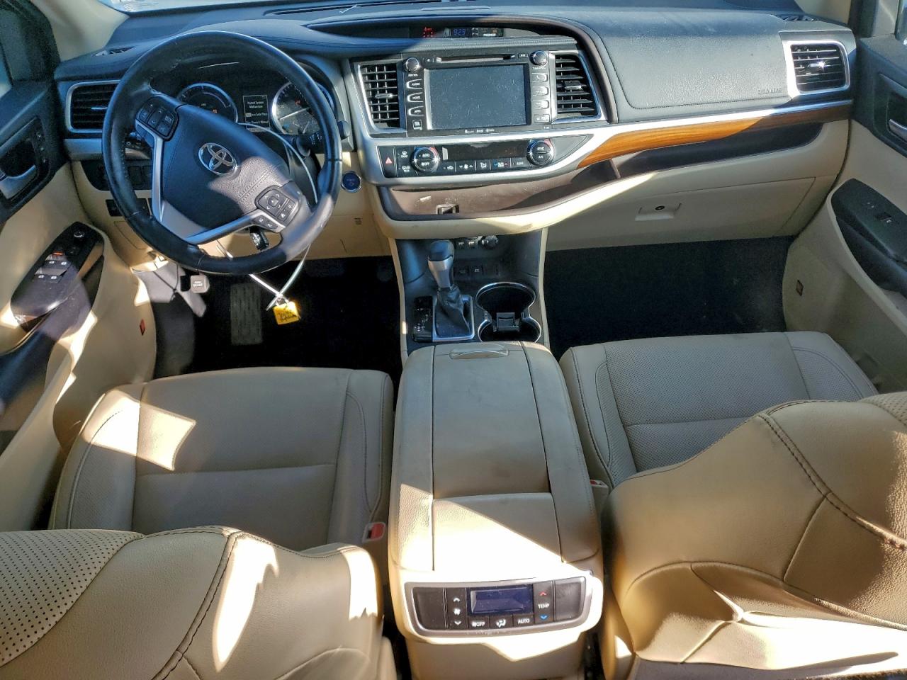 2019 TOYOTA HIGHLANDER HYBRID LIMITED photo 8