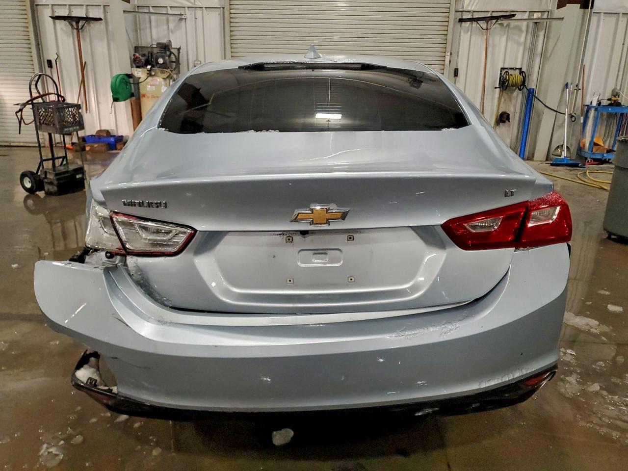 2017 CHEVROLET MALIBU LT photo 11